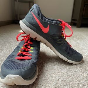 Nike Running Shoes Gently Used
